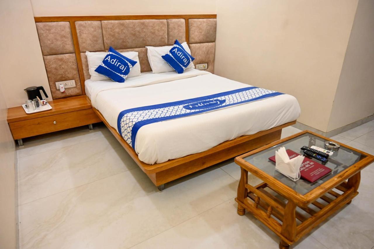 Adiraj Residency Ξενοδοχείο Νάβι Μουμπάι Εξωτερικό φωτογραφία