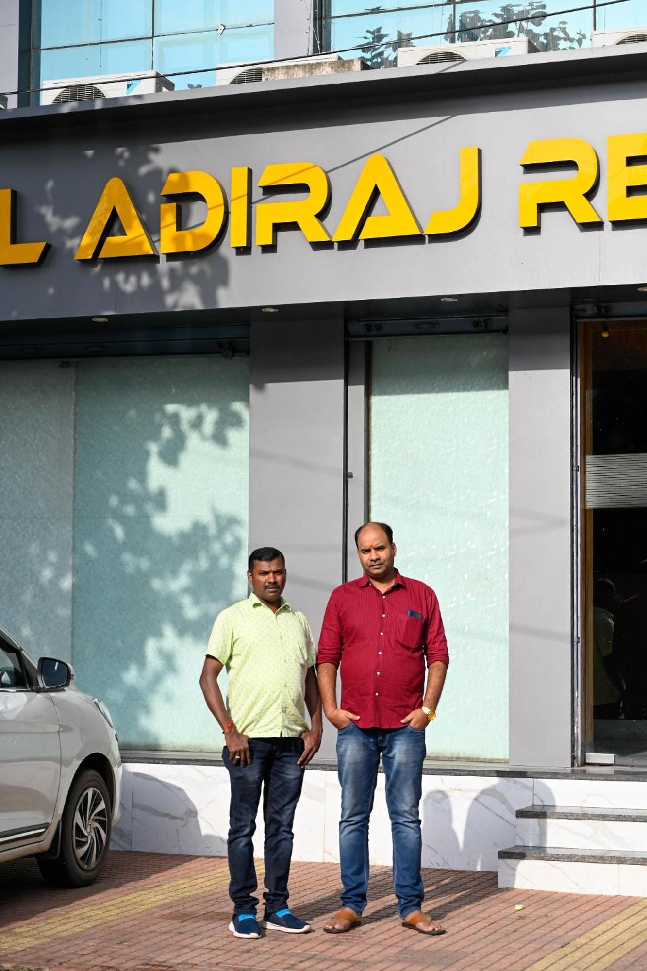 Adiraj Residency Ξενοδοχείο Νάβι Μουμπάι Εξωτερικό φωτογραφία