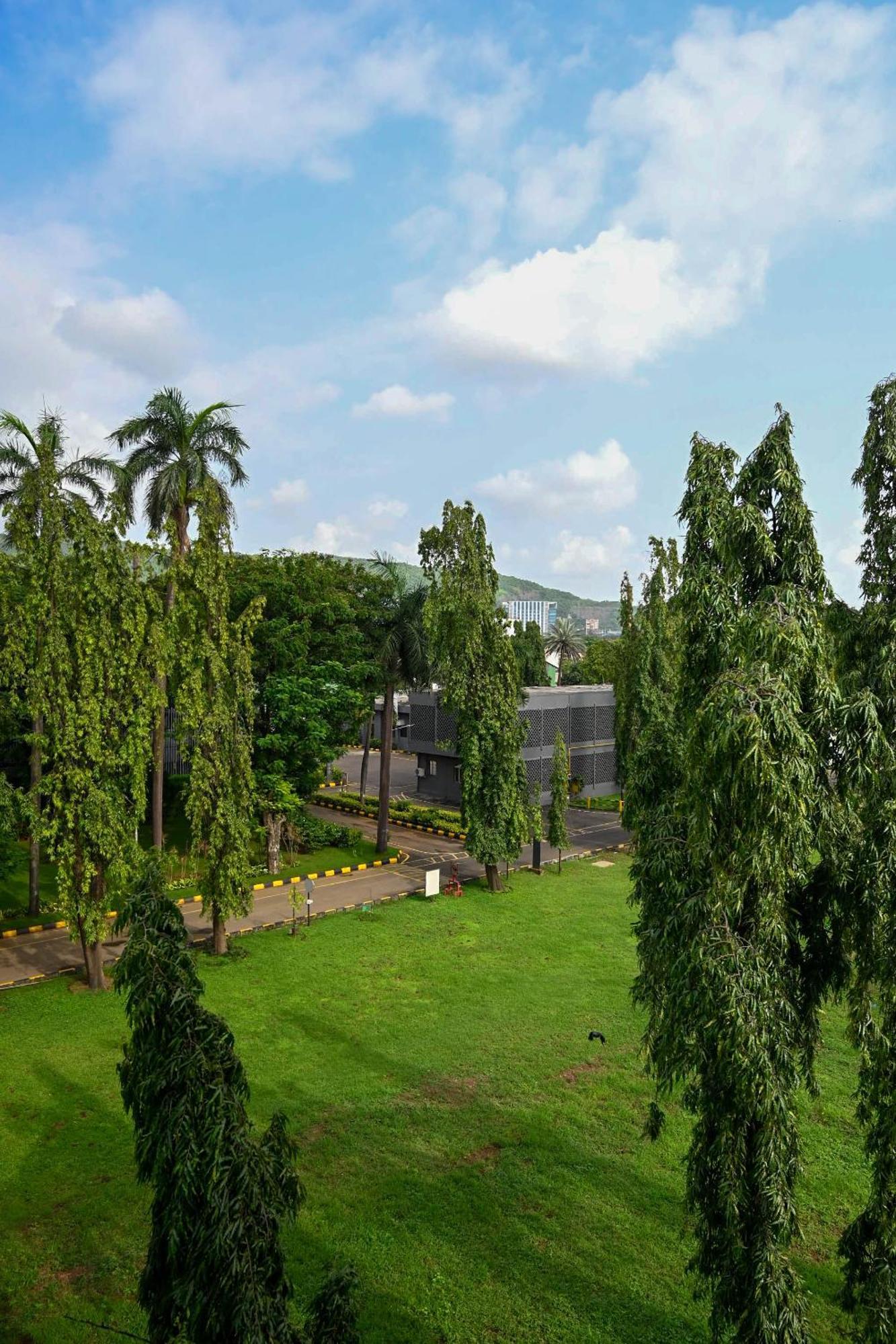 Adiraj Residency Ξενοδοχείο Νάβι Μουμπάι Εξωτερικό φωτογραφία