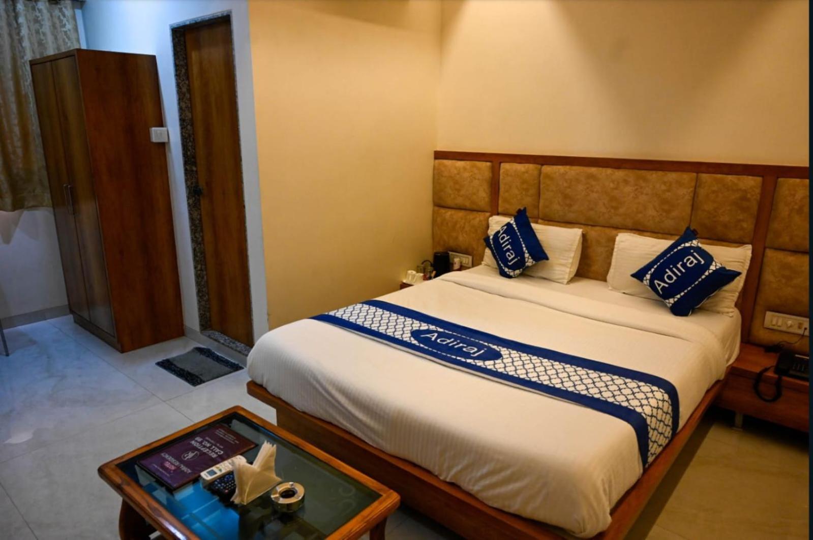 Adiraj Residency Ξενοδοχείο Νάβι Μουμπάι Εξωτερικό φωτογραφία
